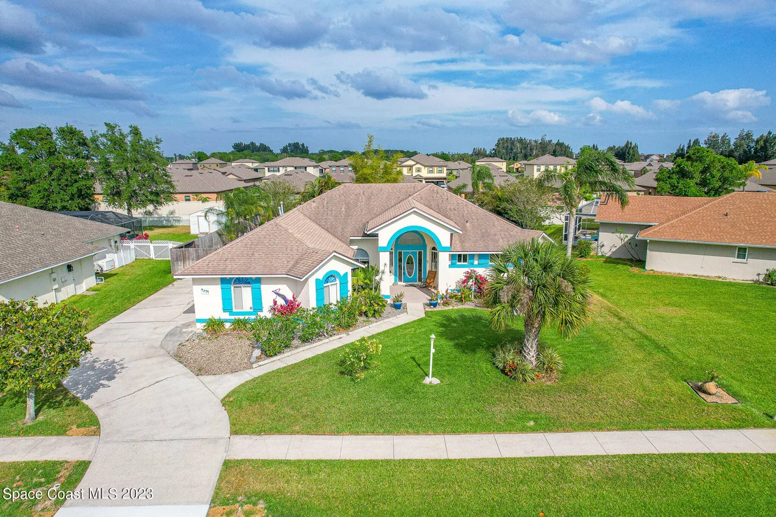 Photo of 3471 Brahman Avenue