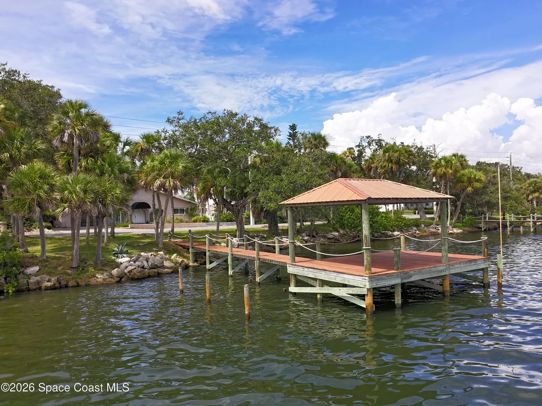 Photo of 555 Rockledge Drive