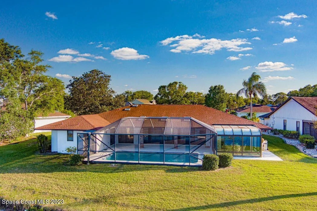 Photo of 537 Crystal Lake Drive