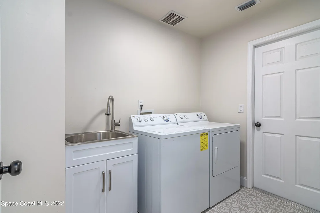 Photo of 480 Prestwick Court
