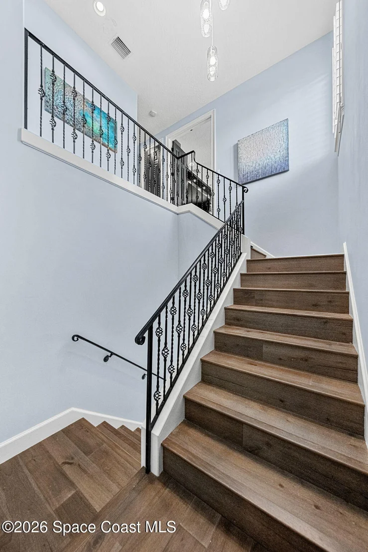 Photo of 242 Flanders Drive