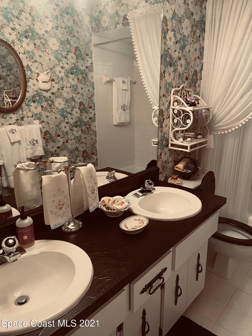 Photo of 3210 Fairfax Lane