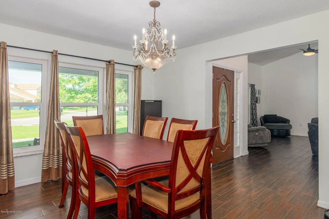 Photo of 2660 Lowell Circle