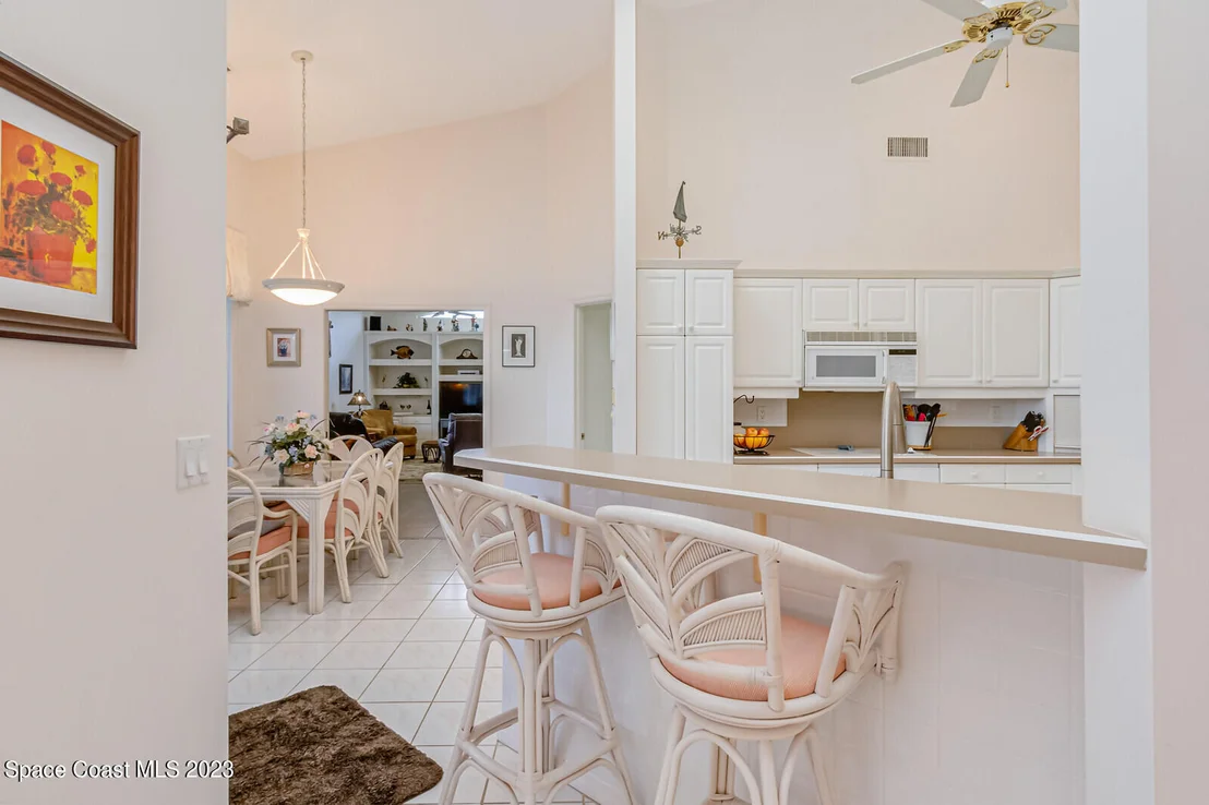 Photo of 986 Somerset Lane