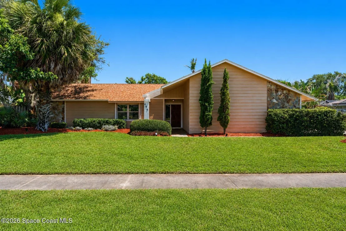 Photo of 496 N River Oaks Drive