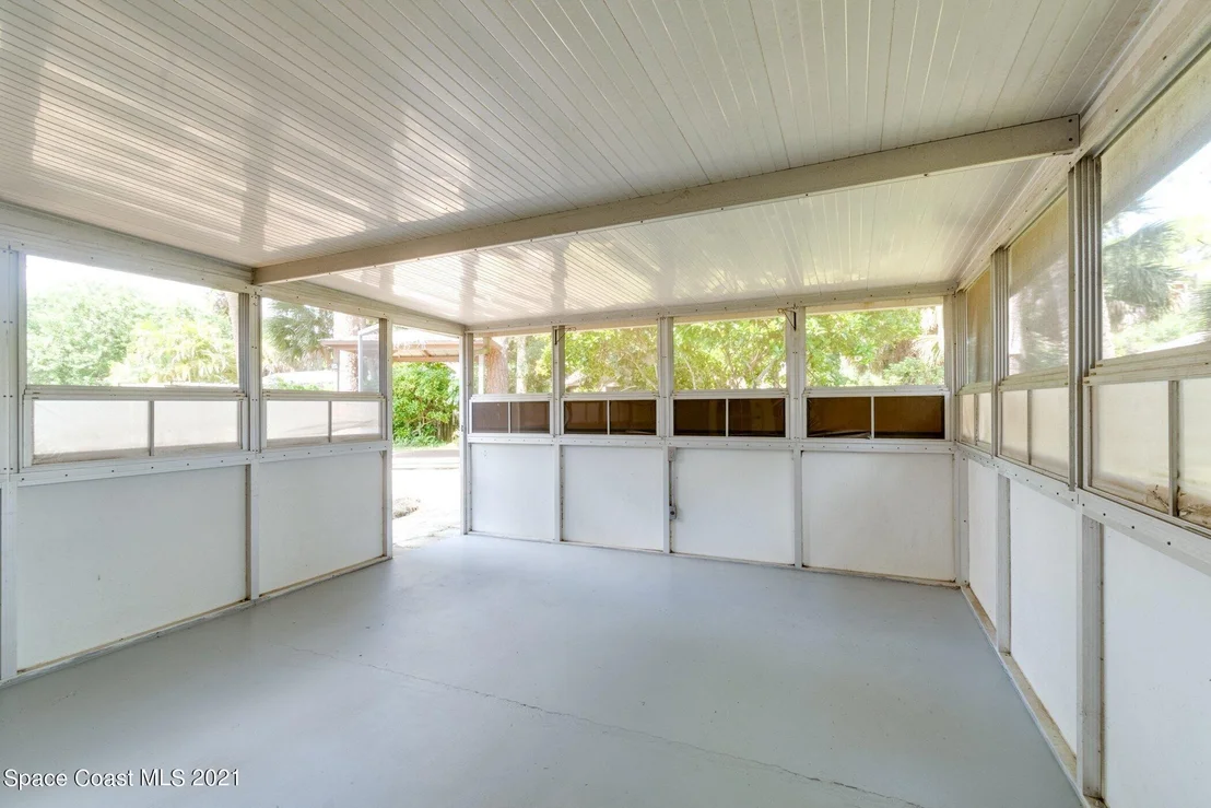 Photo of 603 Dundee Circle