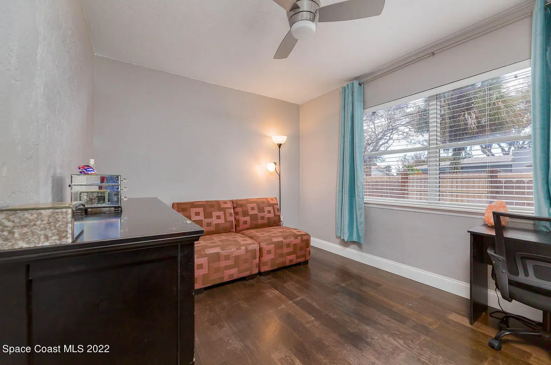 Photo of 201 W Alma Drive
