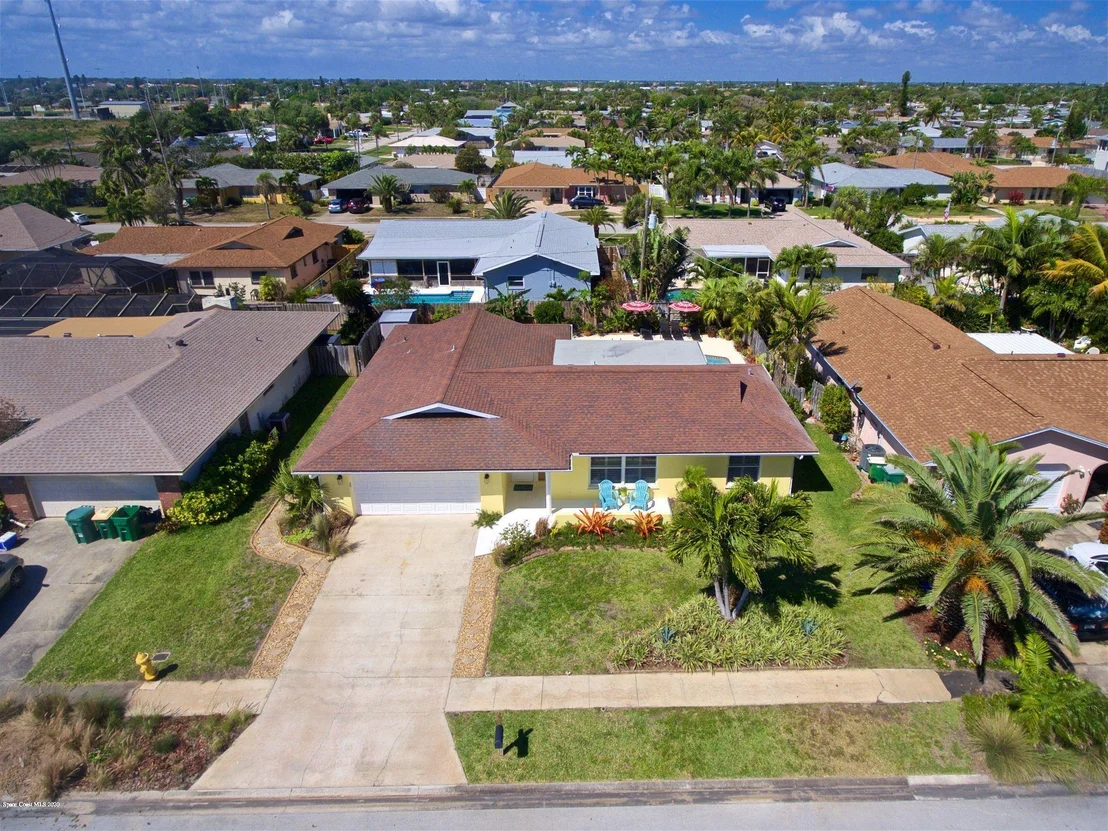 Photo of 770 Hibiscus Drive
