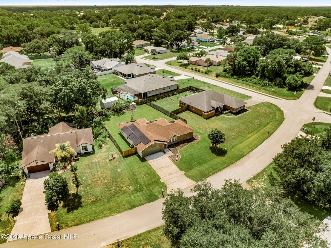 Photo of 606 Seven Gables Circle SE