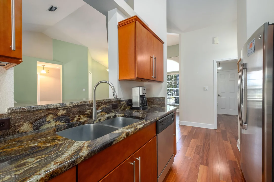 Photo of 812 Topaz Drive