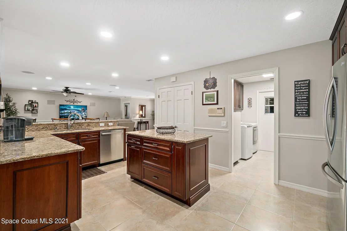 Photo of 539 Lanternback Island Drive