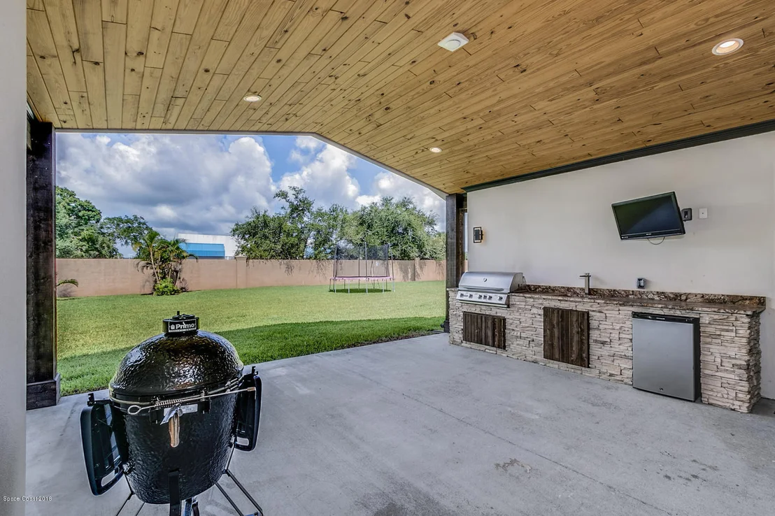 Photo of 1388 Centennial Way