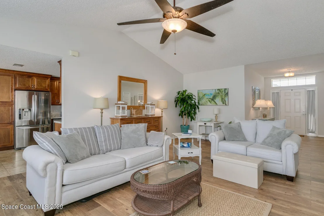 Photo of 1591 Whitman Drive