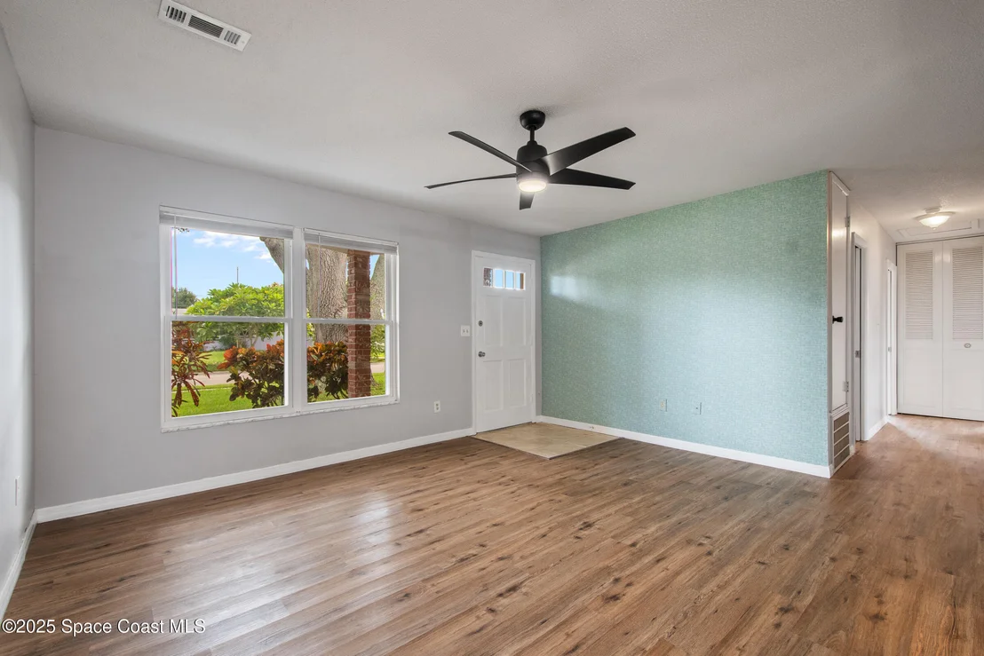 Photo of 620 Clarke Avenue