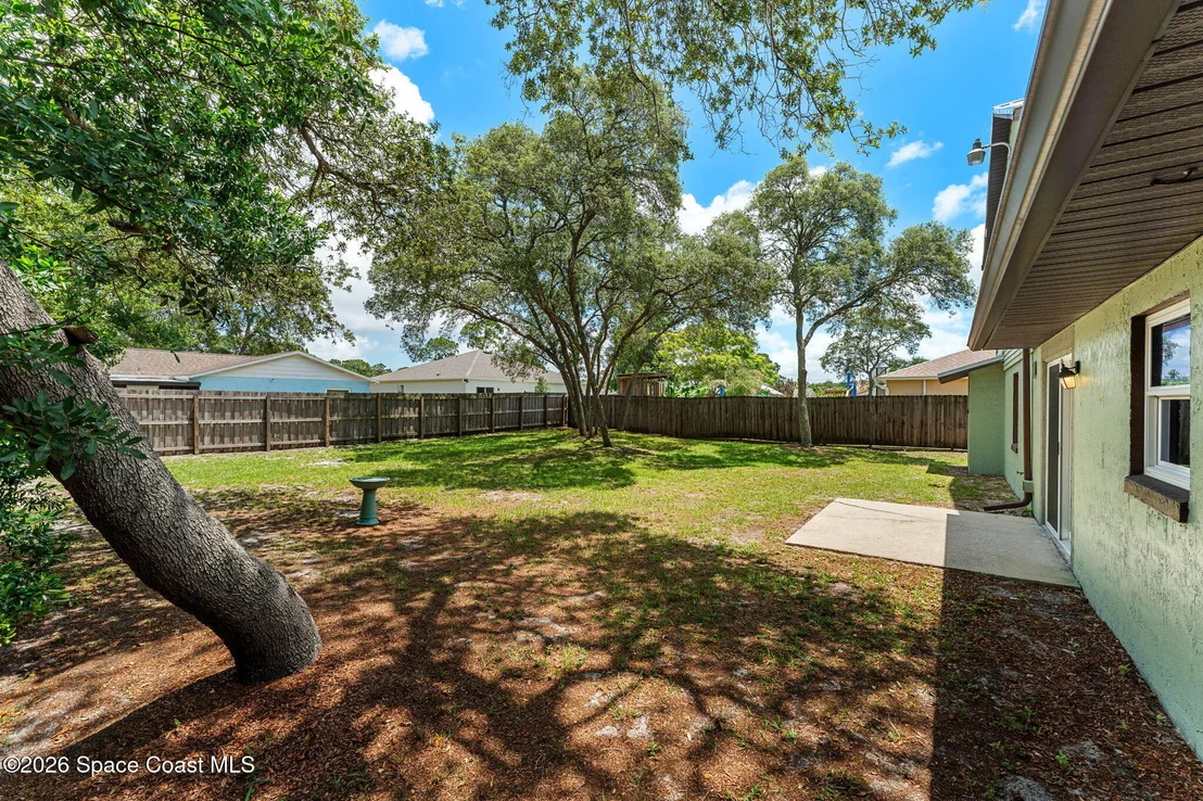 Photo of 5687 Holden Road