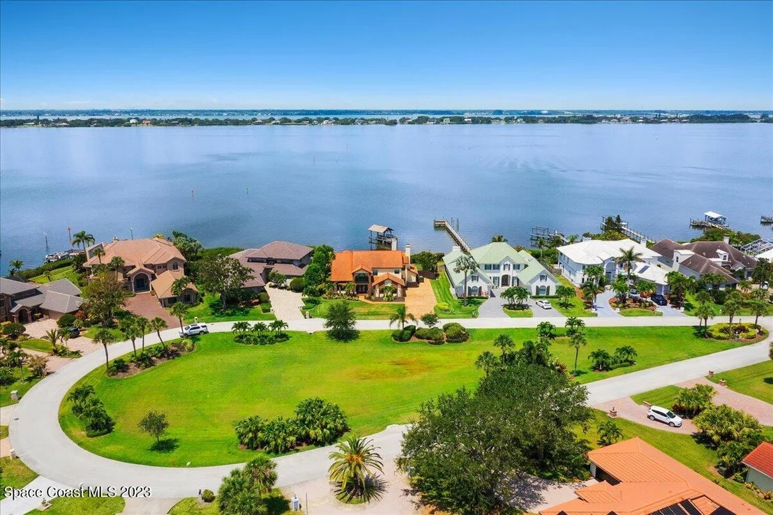 Photo of 544 Lanternback Island Drive