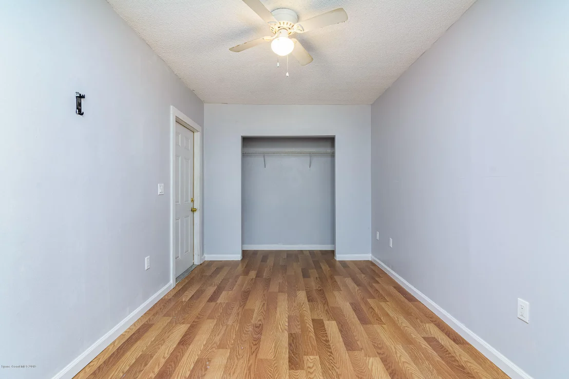 Photo of 1111 Cotton Road NE