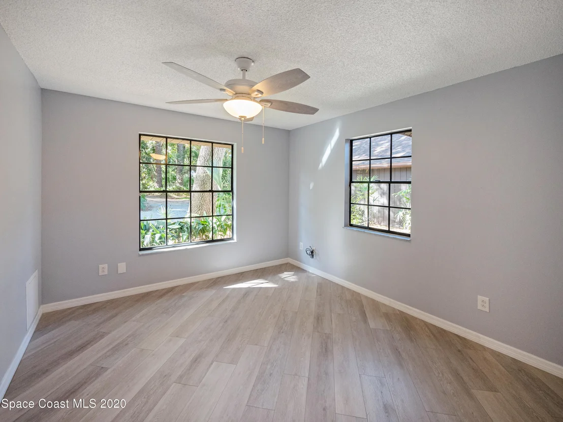 Photo of 5420 Edgewater Court