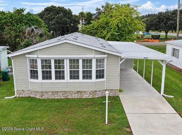 Photo of 923 Vireo Drive