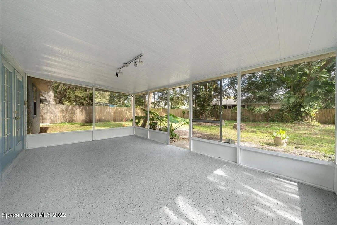 Photo of 6165 Corning Road