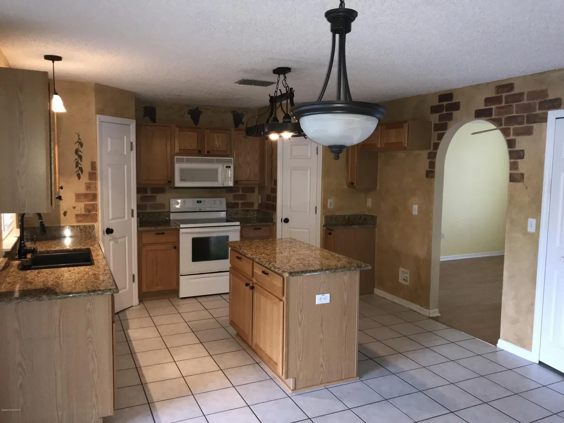 Photo of 1201 Winding Meadows Road
