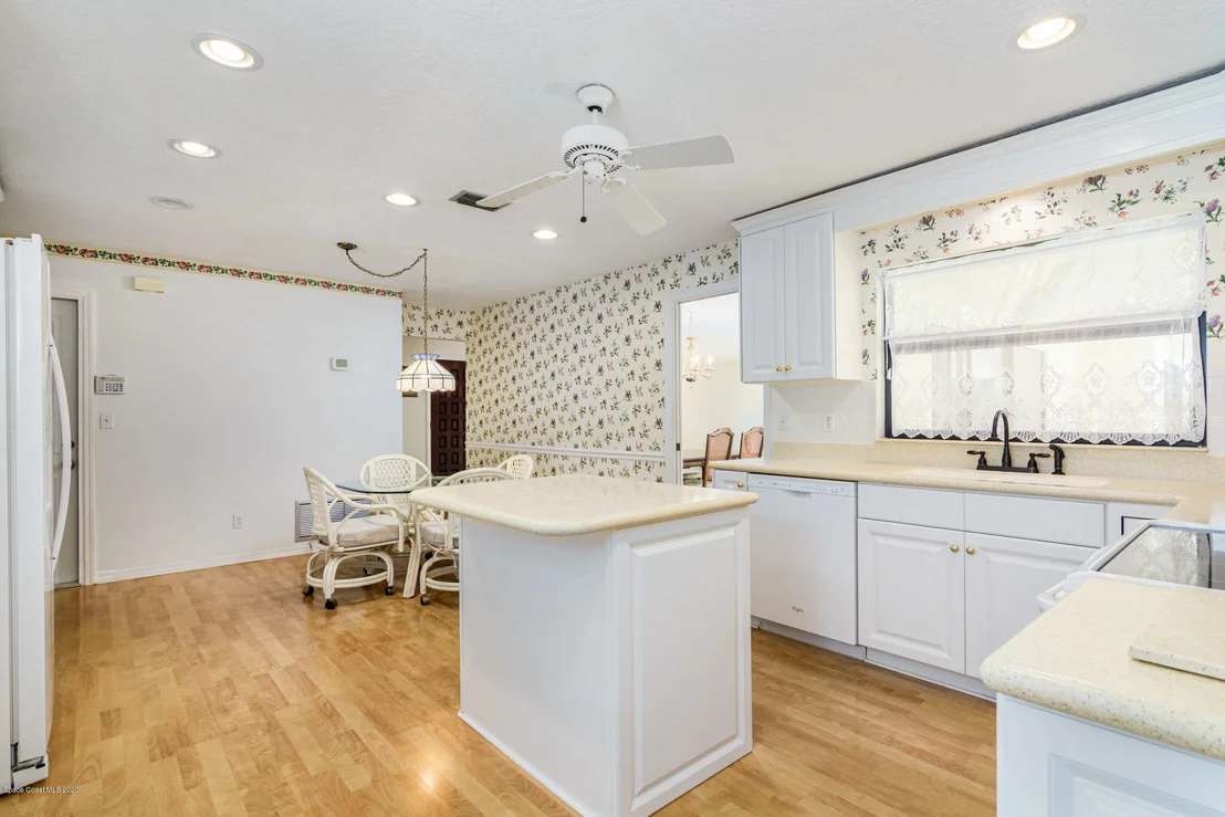 Photo of 655 Doral Lane