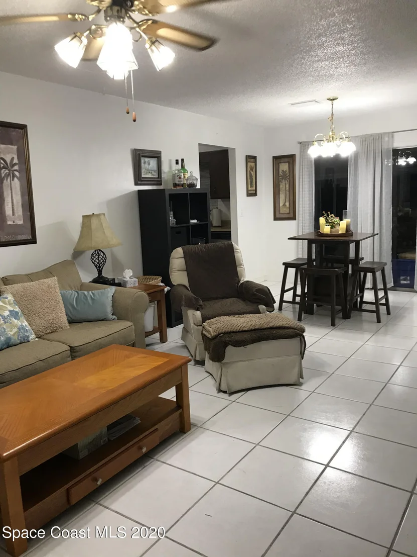 Photo of 433 Haskell Avenue SE