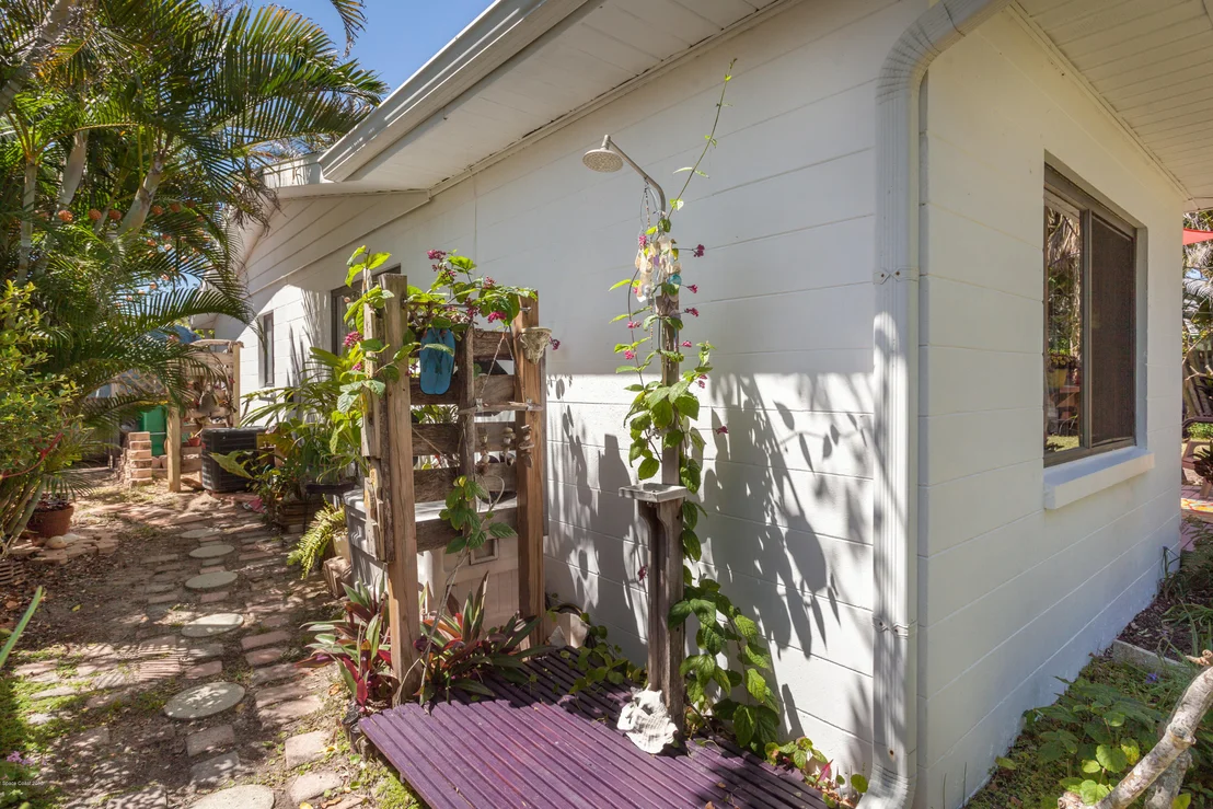Photo of 1365 Bayshore Drive