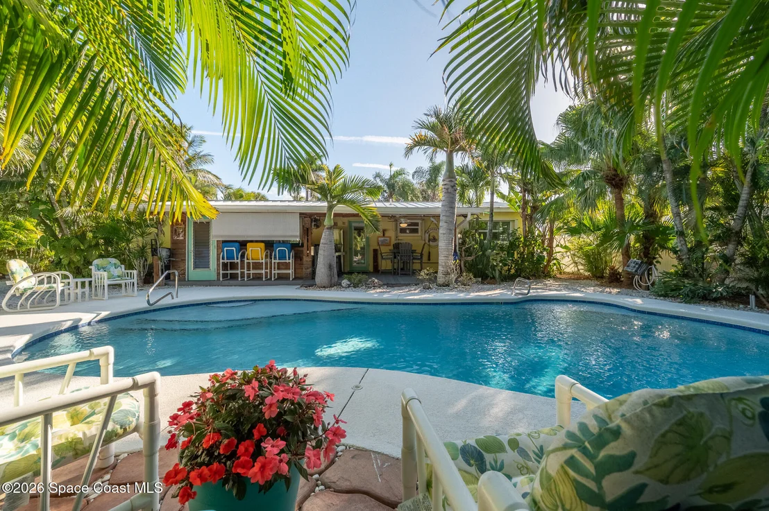 Photo of 440 Pelican Drive