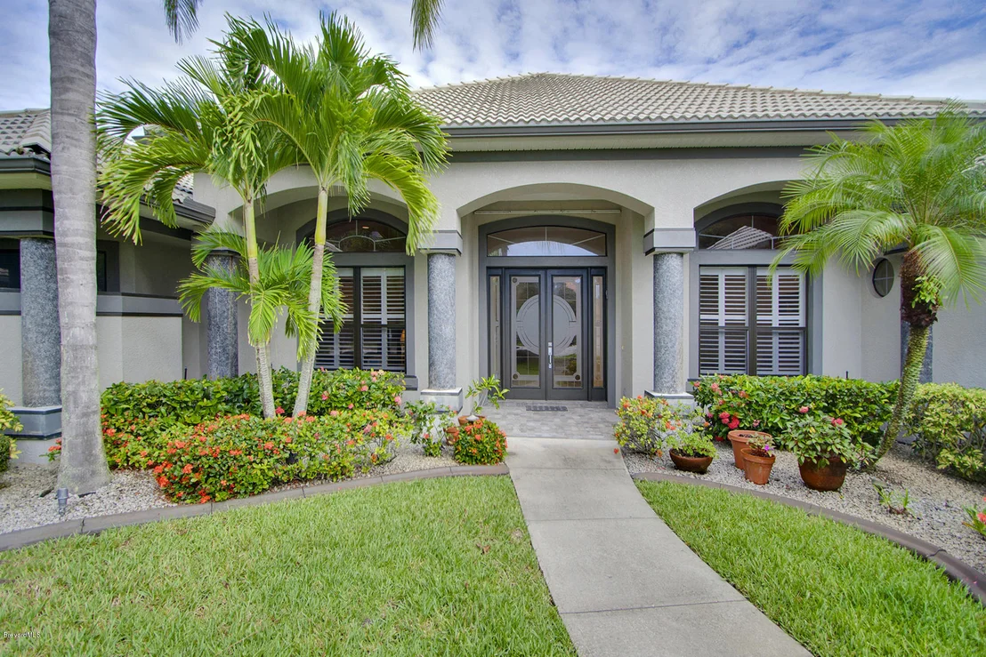 Photo of 8210 Compton Way