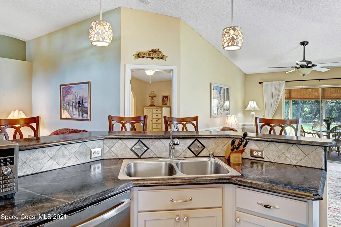 Photo of 2231 Spring Creek Circle NE