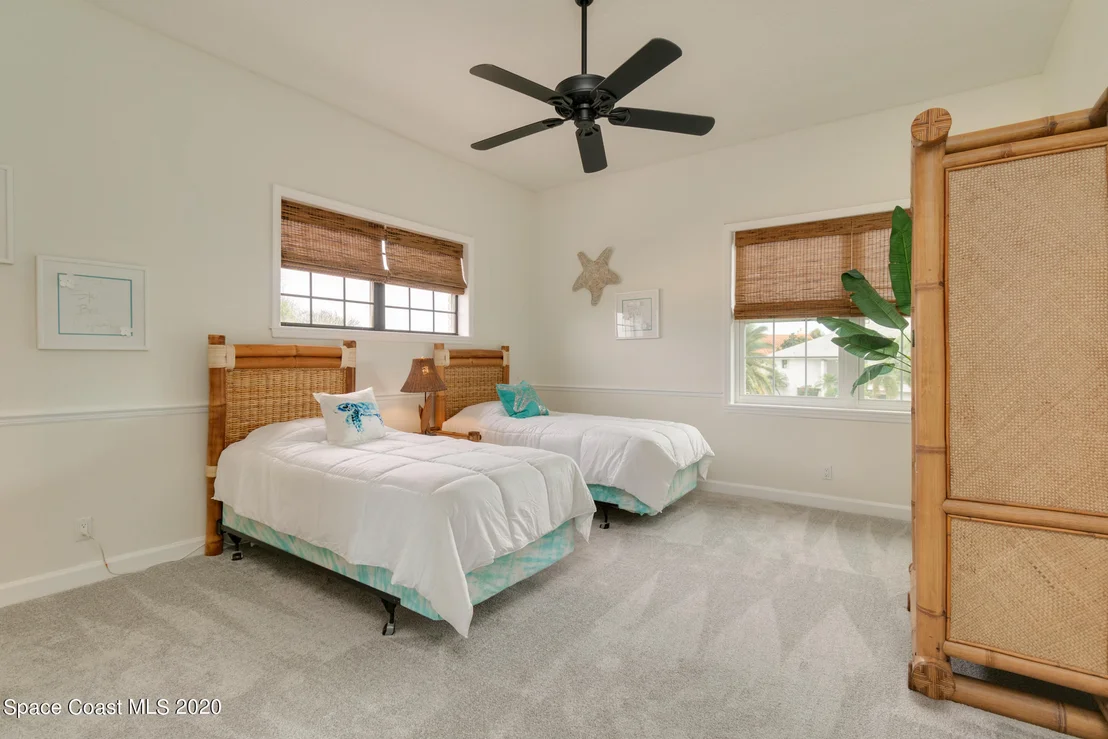 Photo of 466 Lanternback Island Drive