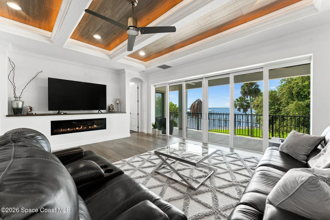 Photo of 3441 N Sylvan Lane