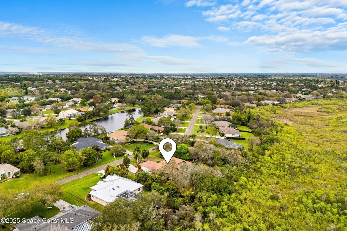 Photo of 4443 Long Lake Road