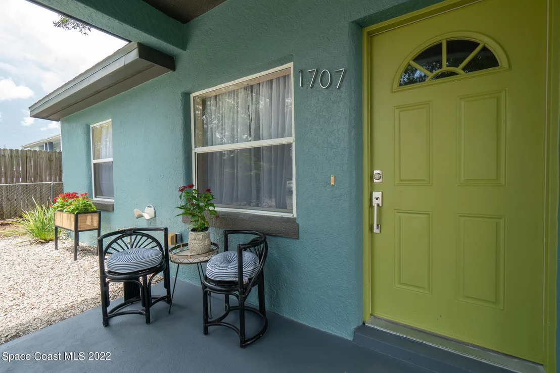Photo of 1707 Avocado Avenue