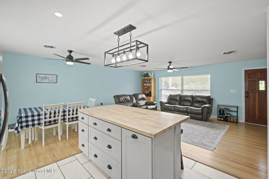 Photo of 3047 Sunset Lane