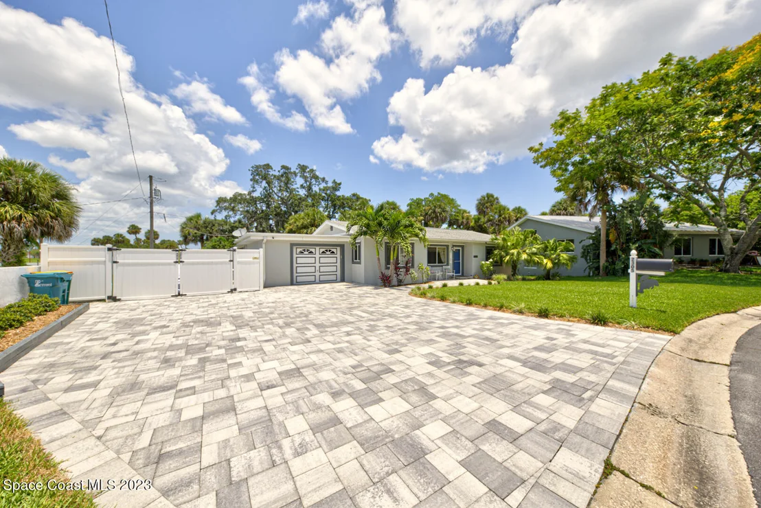 Photo of 2305 St Andrews Circle