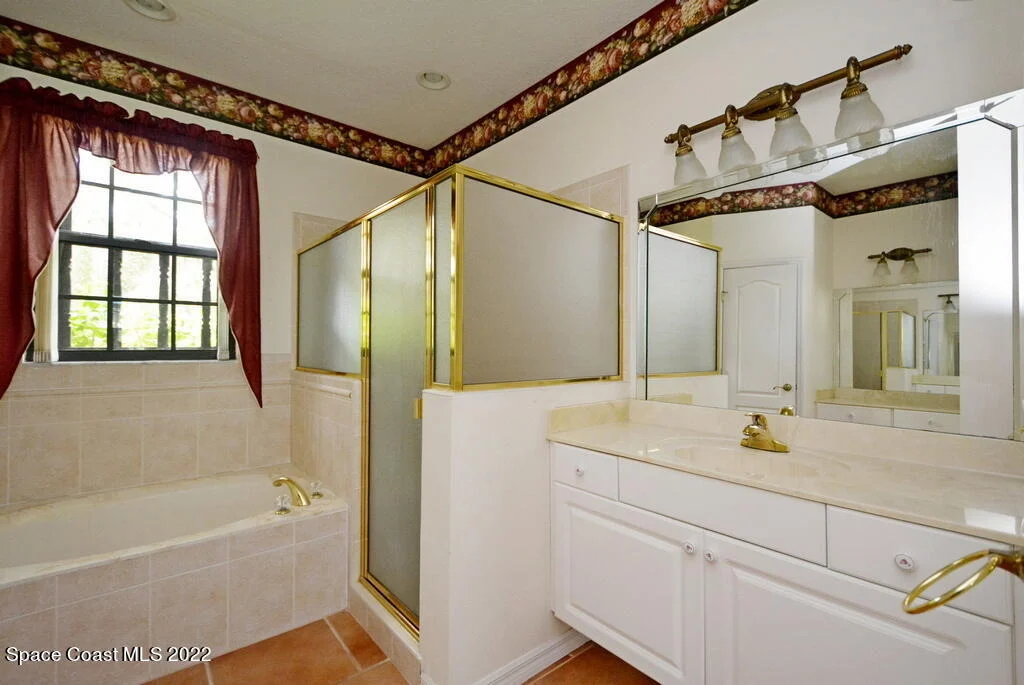 Photo of 3190 Aurora Road