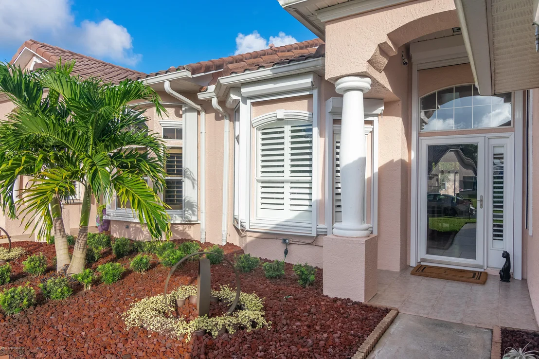 Photo of 439 Renaissance Avenue