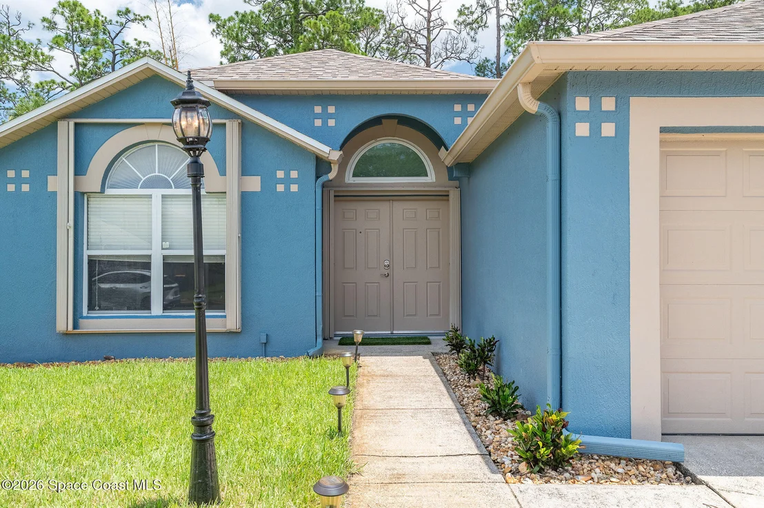 Photo of 1664 Vista Lake Circle