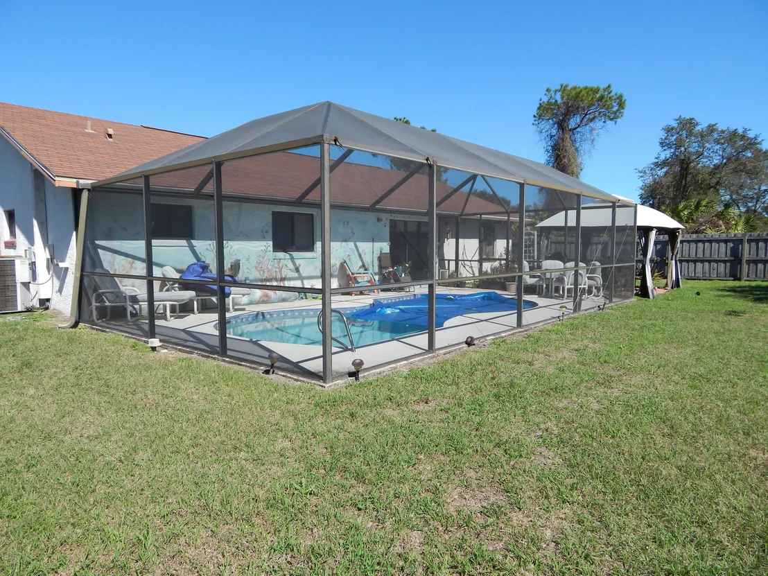 Photo of 7058 Bayfront Road