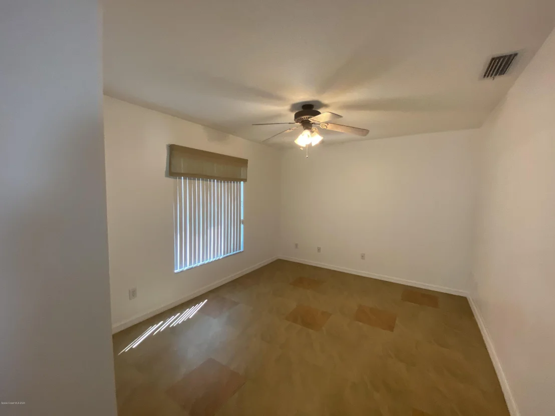 Photo of 6800 Cecil Road