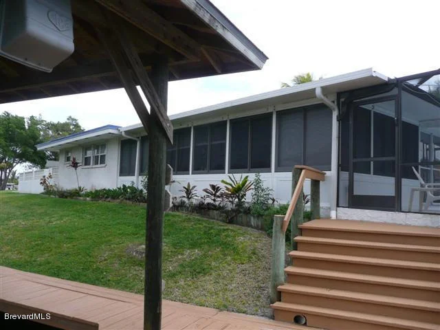 Photo of 452 Sparrow Drive