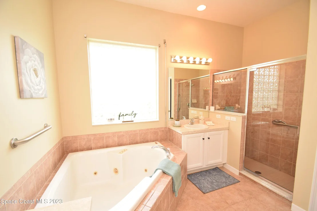 Photo of 2223 Woodfield Circle