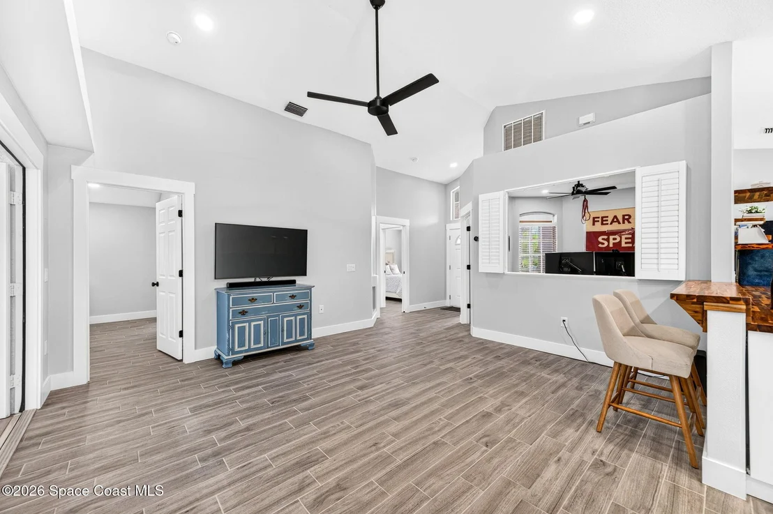 Photo of 2453 Addington Circle