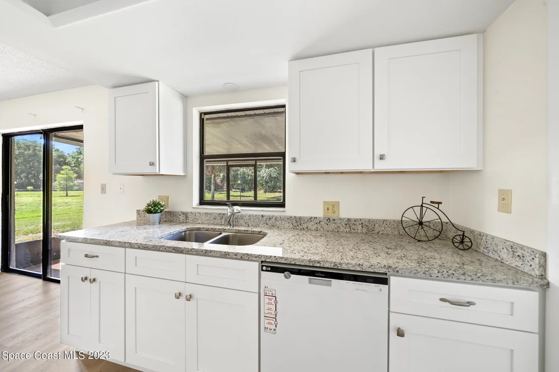 Photo of 5065 Bradbie Lane