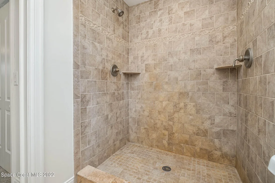 Photo of 9012 102nd Avenue