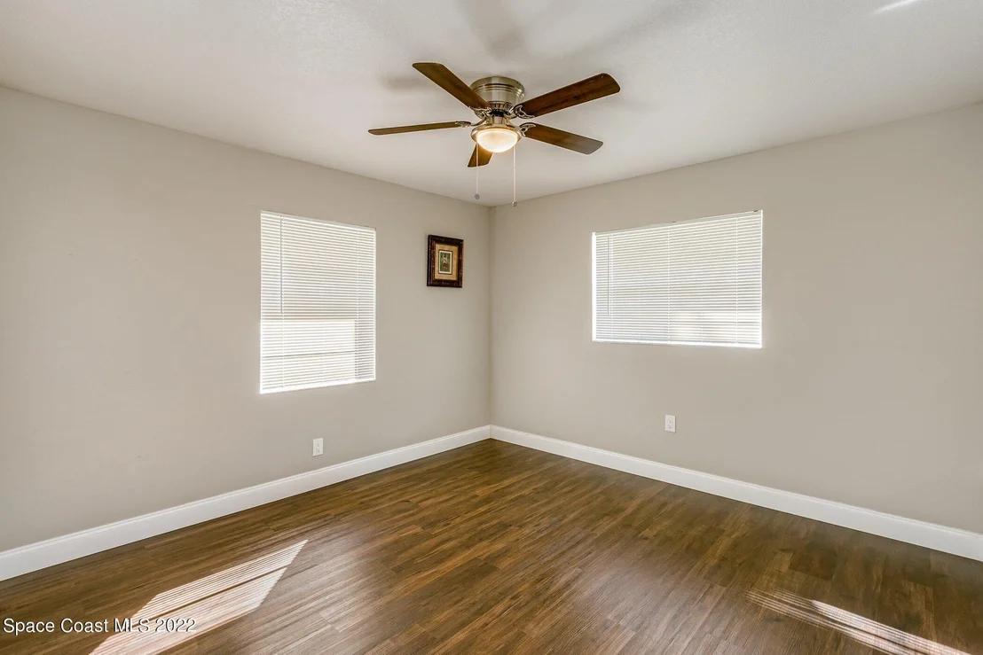 Photo of 1882 Pace Drive NW