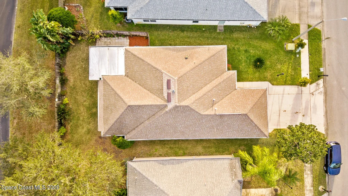 Photo of 1111 White Oak Circle