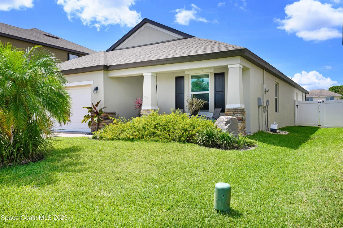 Photo of 1345 Fuji Drive